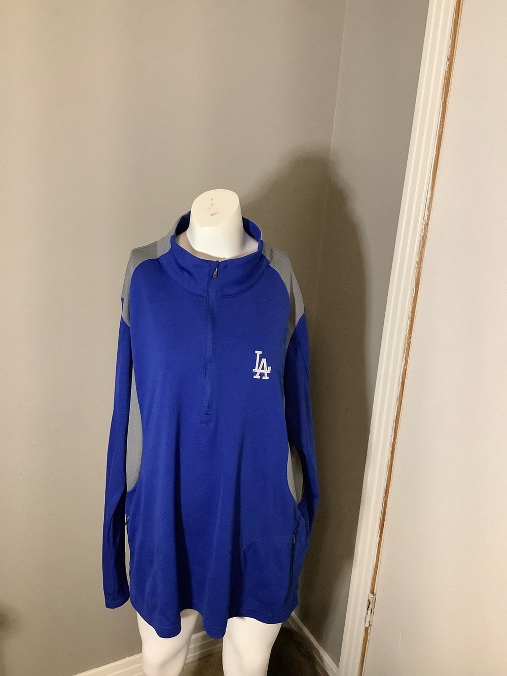 Women Antigua XL LA Dodgers 1/4 Zip Long Sleeve Shirt